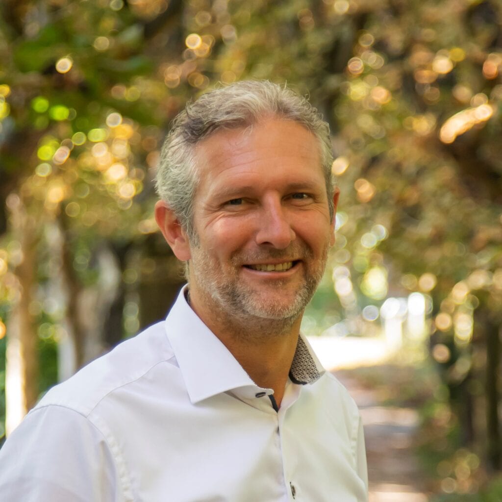 Portret van Bart Eissens, directeur van Witte Makelaars