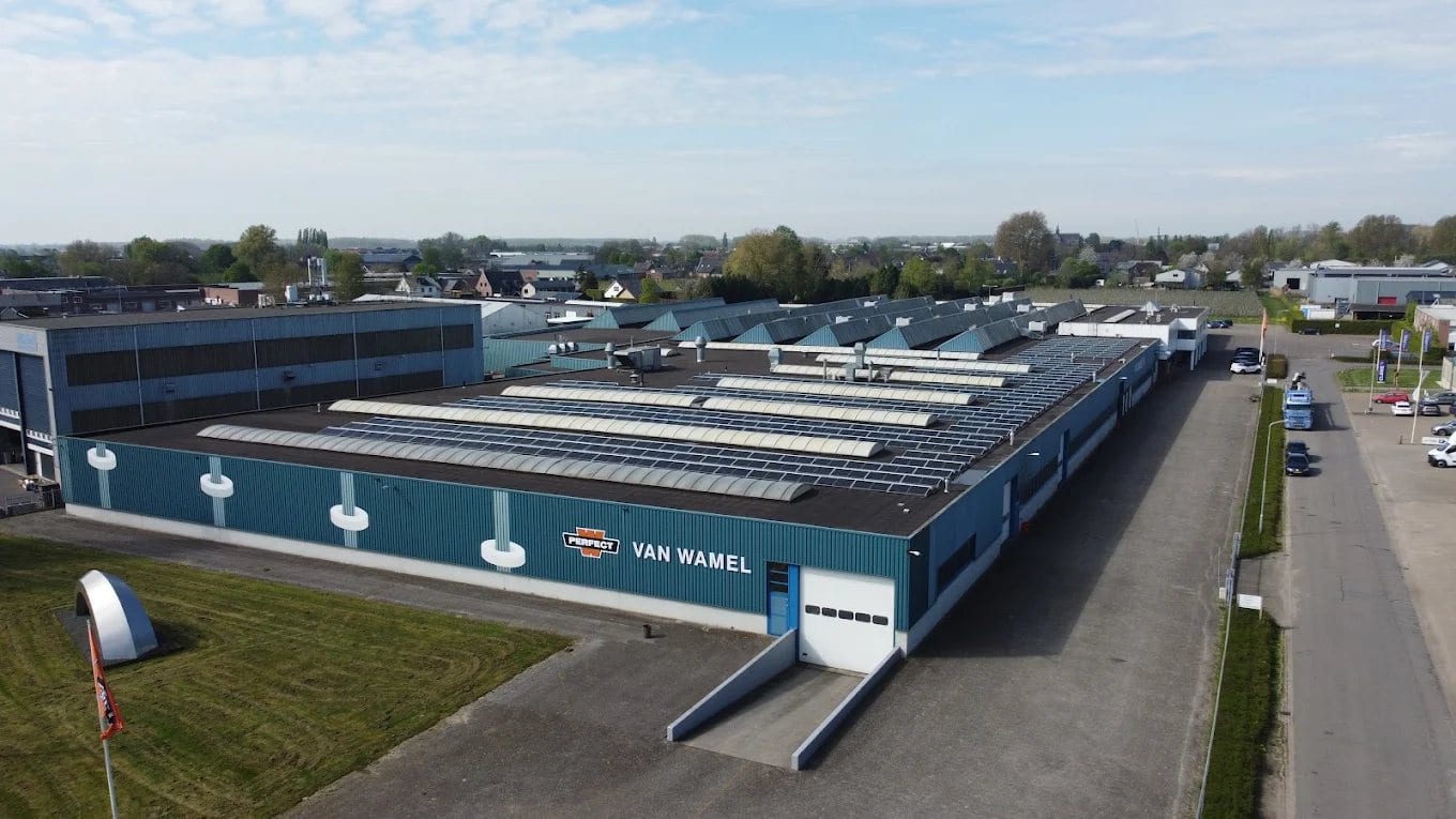 Het pand van PERFECT – Van Wamel in Beneden-Leeuwen